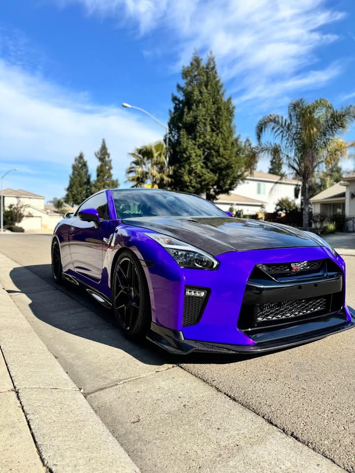 OEM Style Carbon Fiber Bonnet – Nissan GT-R R35 (2016+ ) 4BA