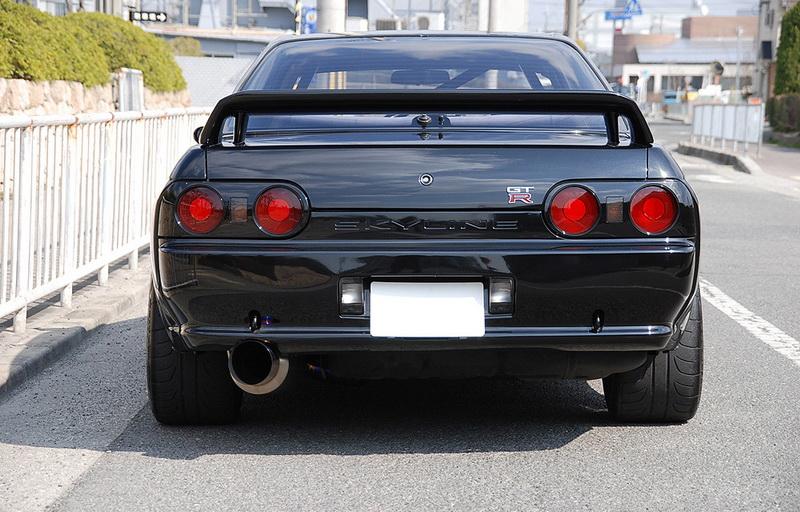 OEM Style Carbon Fiber Spoiler – Nissan Skyline R32 GTR / GTST / GTS (1989 - 1994)