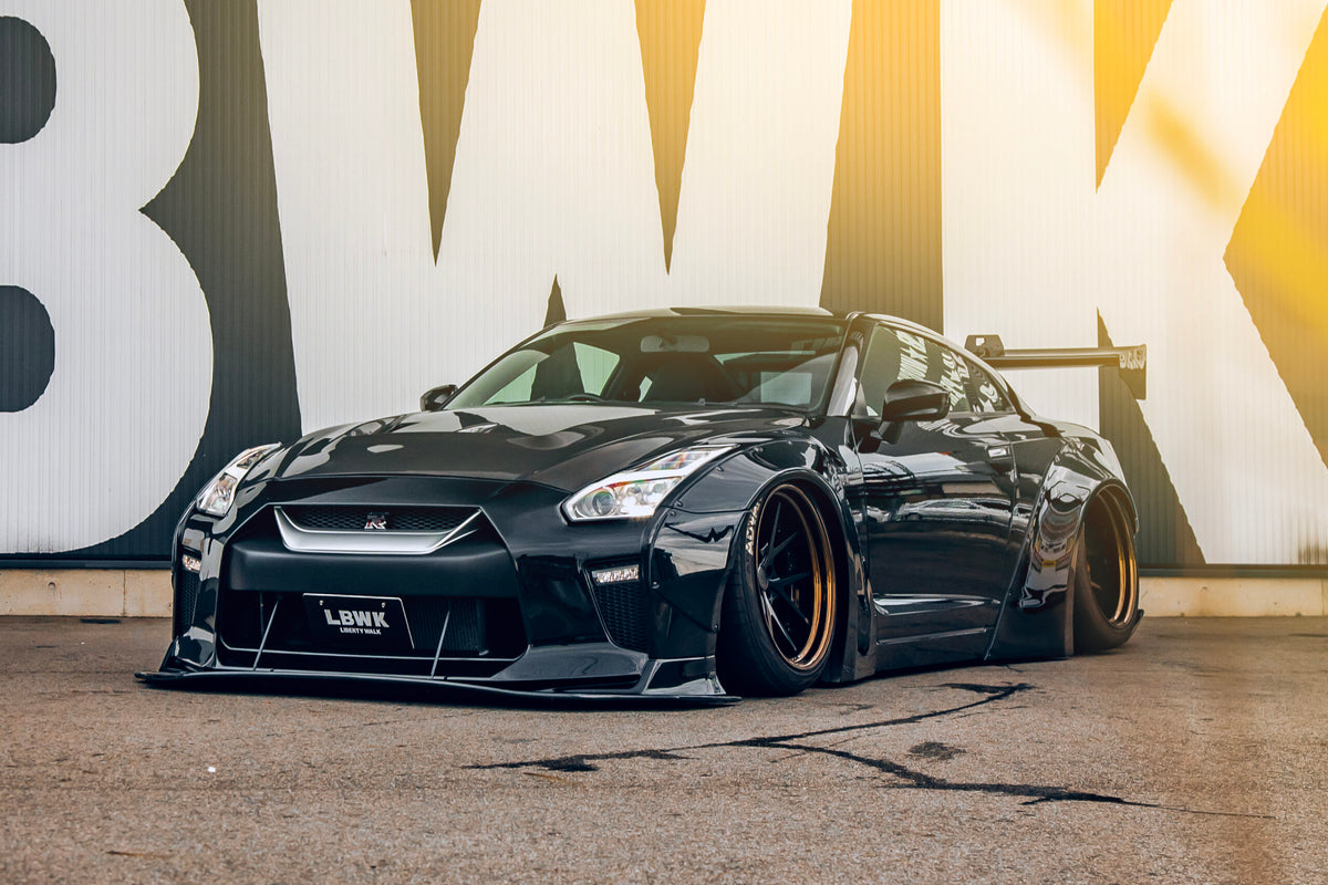 Liberty Walk Performance Style Carbon Fiber Front Lip – Nissan GT-R R35 (2016+ ) 4BA