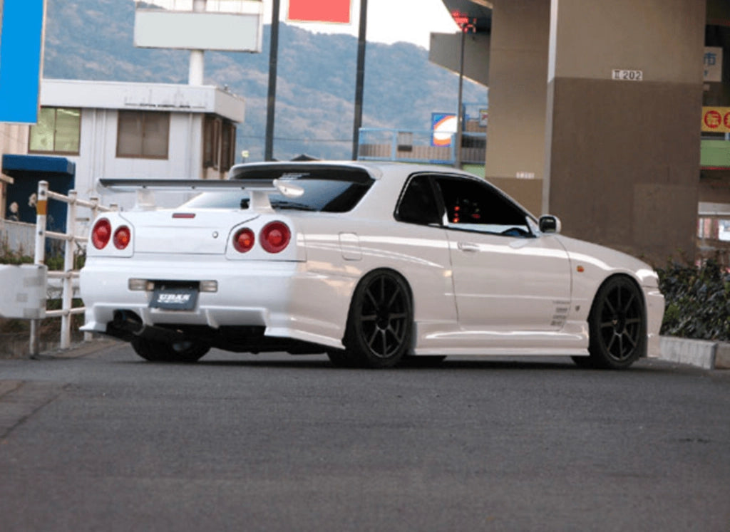 Wide +50mm Fiber Glass Rear Fender - Nissan Skyline R34 GTT (1998 - 2002)