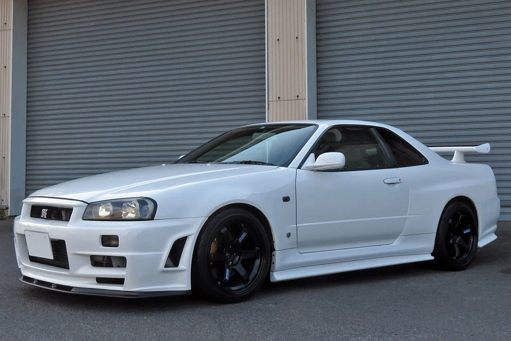 Nismo Style Fiber Glass Front Bumper - Nissan Skyline R34 GTR (1999 - 2002)