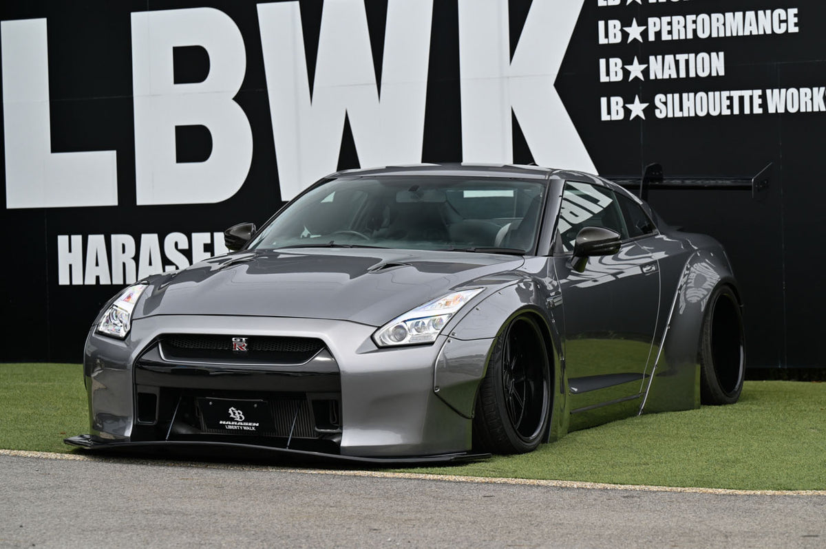 Liberty Walk Performance Full Wide Body Kit – Nissan GT-R R35 (2008 - 2016) CBA / DBA