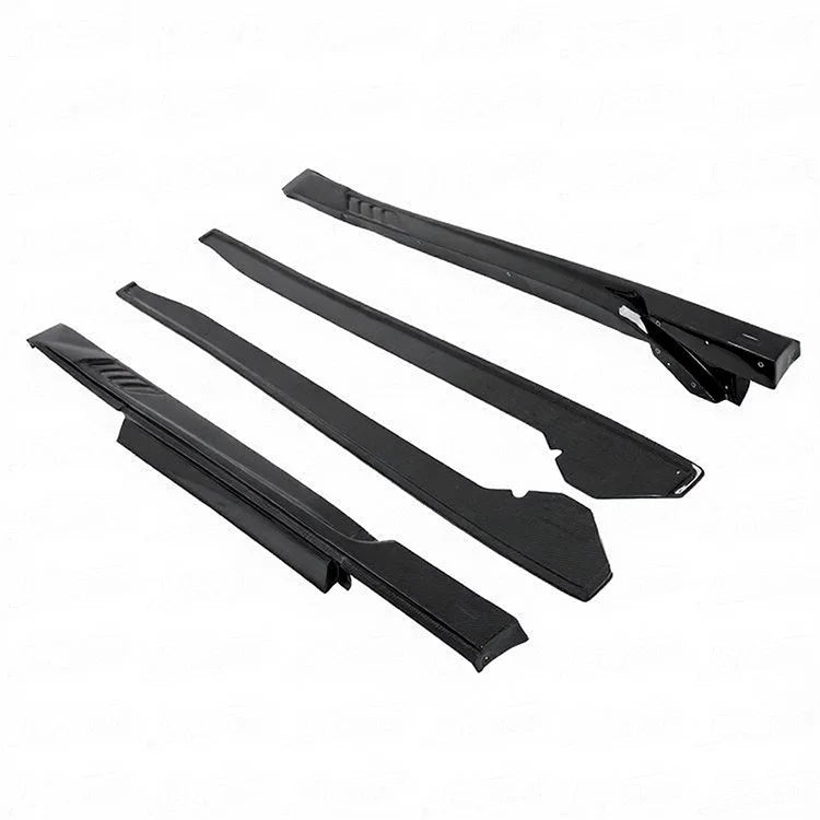 Varis Style Carbon Fiber Side Skirts – Nissan GT-R R35 (2008–2016) CBA / DBA