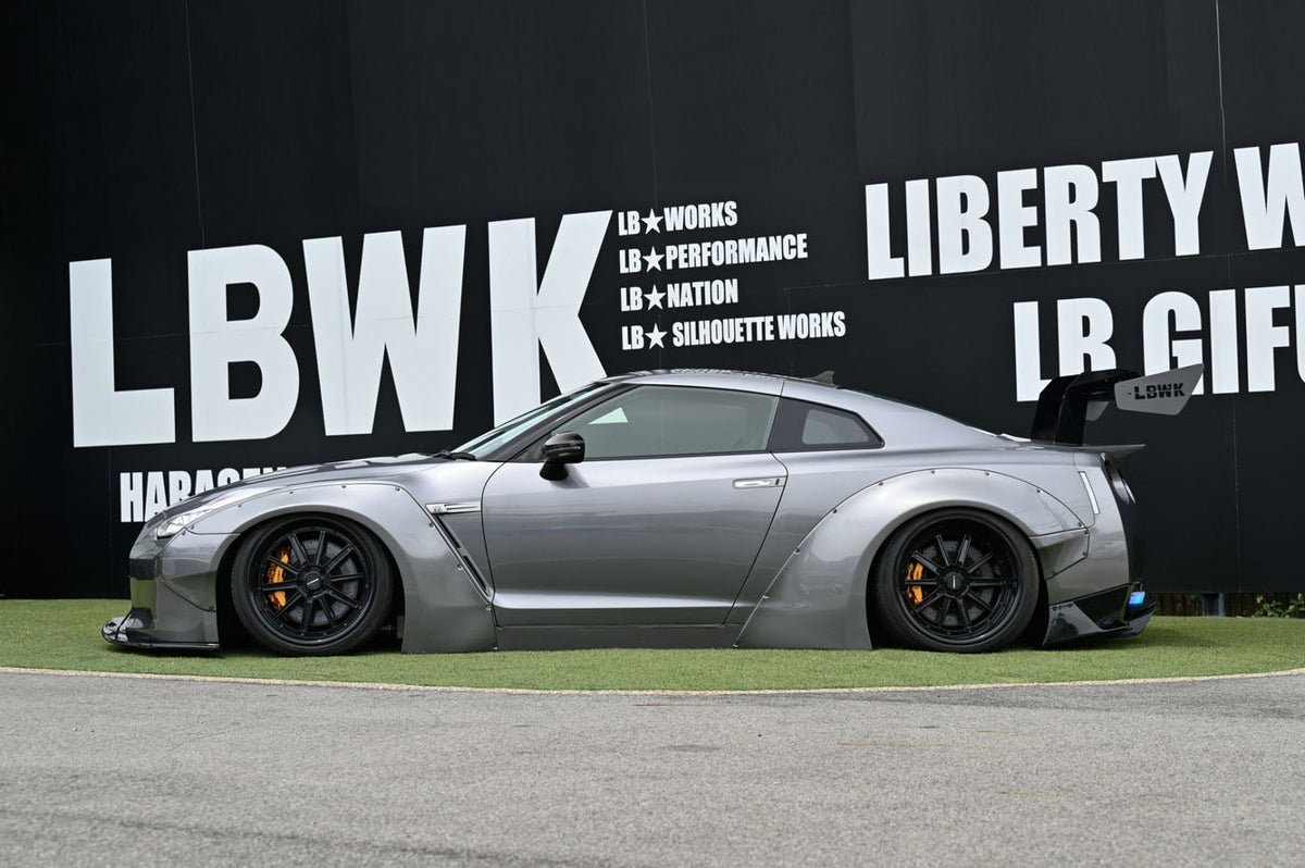 Liberty Walk Performance Full Wide Body Kit – Nissan GT-R R35 (2008 - 2016) CBA / DBA