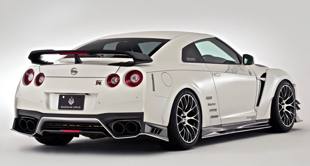 Varis Magnum Opus Style Forged Carbon Side Skirts – Nissan GT-R R35 (2008–2016) CBA / DBA