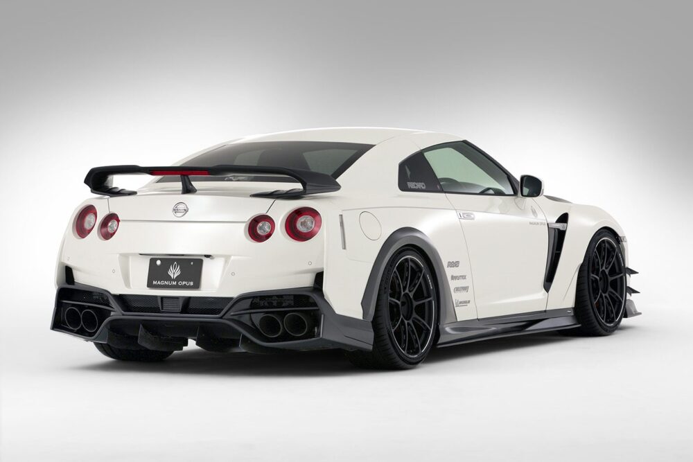 Magnum Opus Style Carbon Fiber Rear Spoiler – Nissan GT-R R35 (2008 - 2016) CBA / DBA