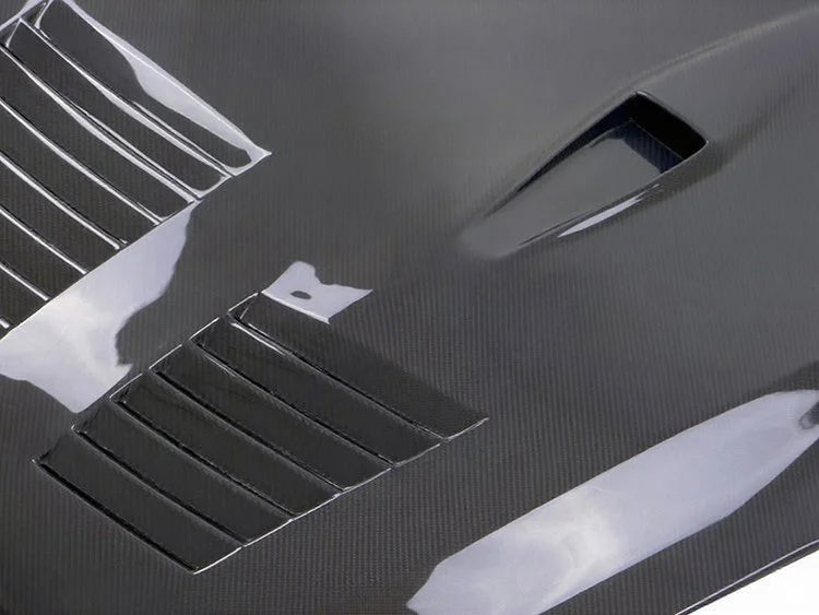 VSII Style Carbon Fiber Bonnet – Nissan GTR R35 (2008 - 2016) CBA / DBA