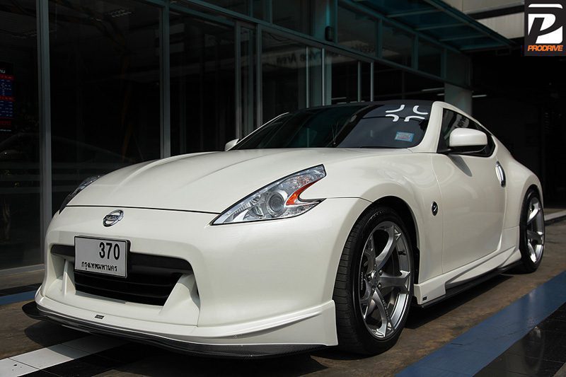 Varis Style Fiber Glass Front Lip - Nissan 370Z ( 2013 - 2020 ) Z34